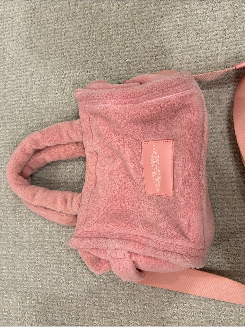 Marc Jacobs The Terry Small Tote Bag in Light Pink. - Picture 4 of 5